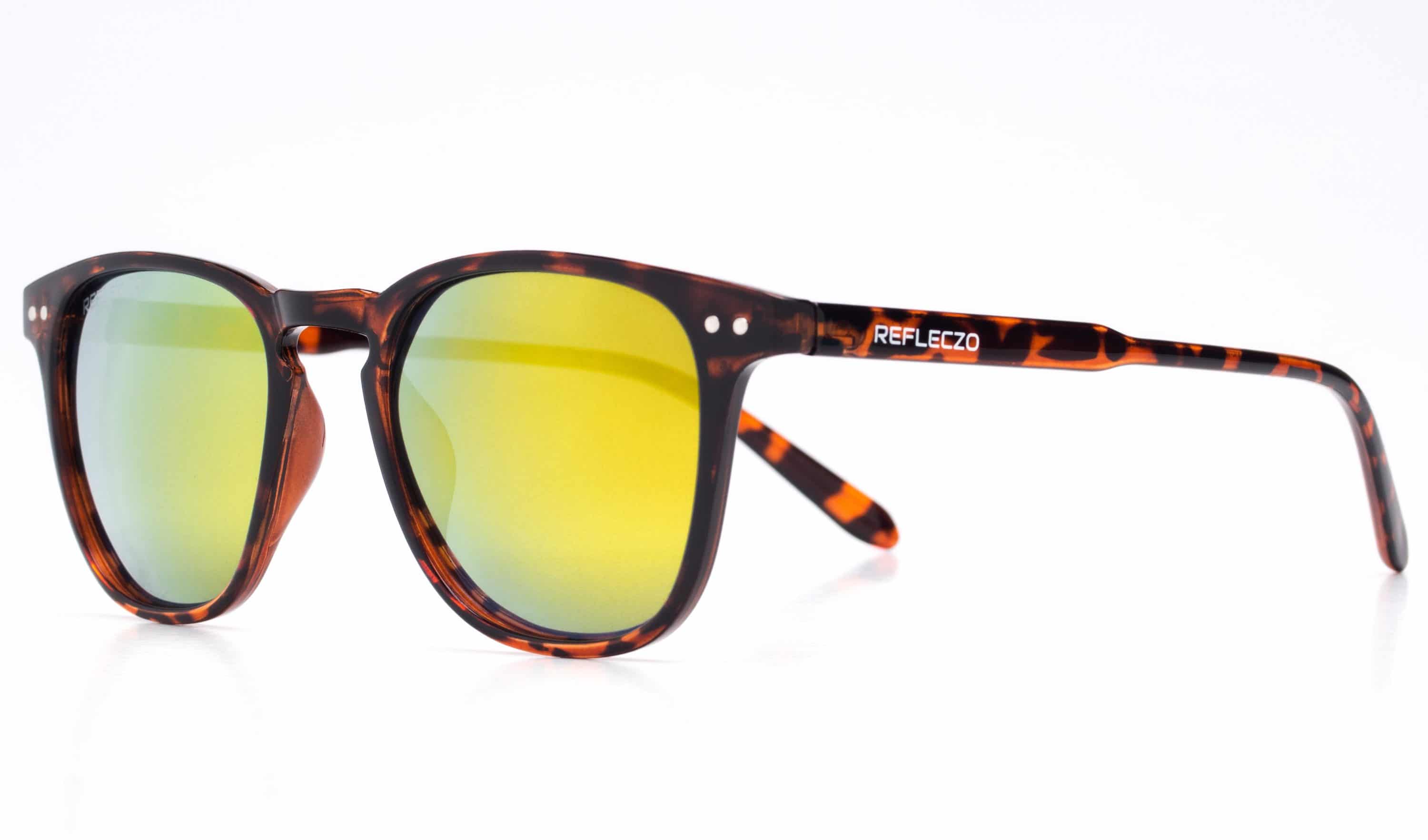 Alternative view of Cosmopolitan Havana Gold